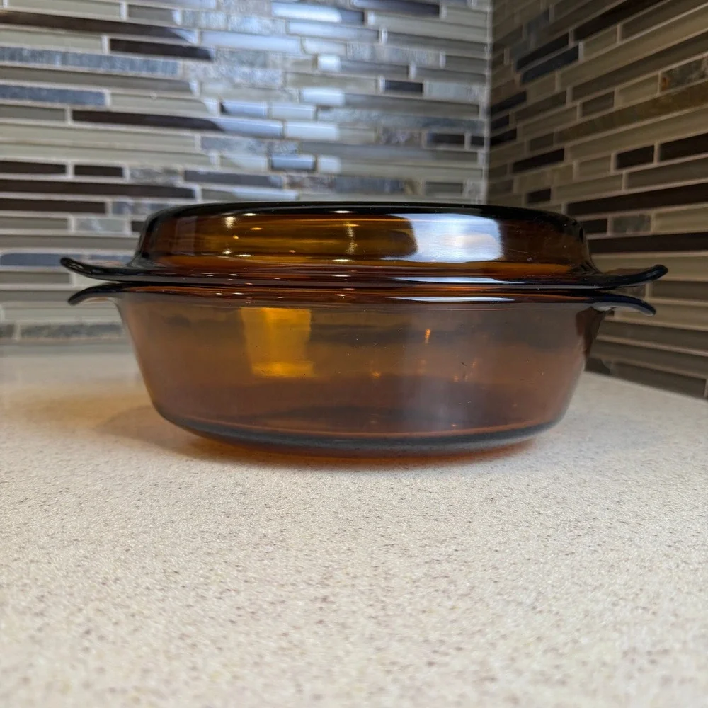 VTG Anchor Hocking Fire-King‎ Amber Glass Casserole Dish with Lid Oven-Proof USA